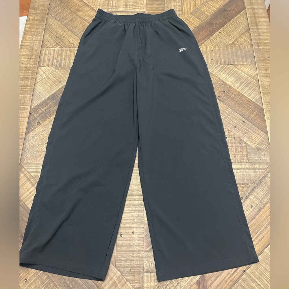 Reebok women's wide-leg training pants